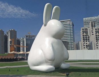 quality रचनात्मक प्यारा धातु खरगोश मूर्तिकला सफेद स्टेनलेस स्टील बेकिंग वार्निश factory